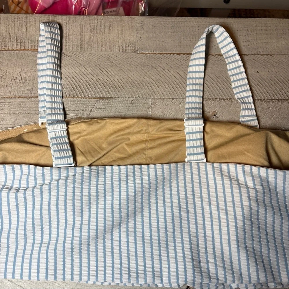 Old Navy Women's Size 4X Striped Bikini Top Adjustable Straps Blue/White NWT - Picture 12 of 16